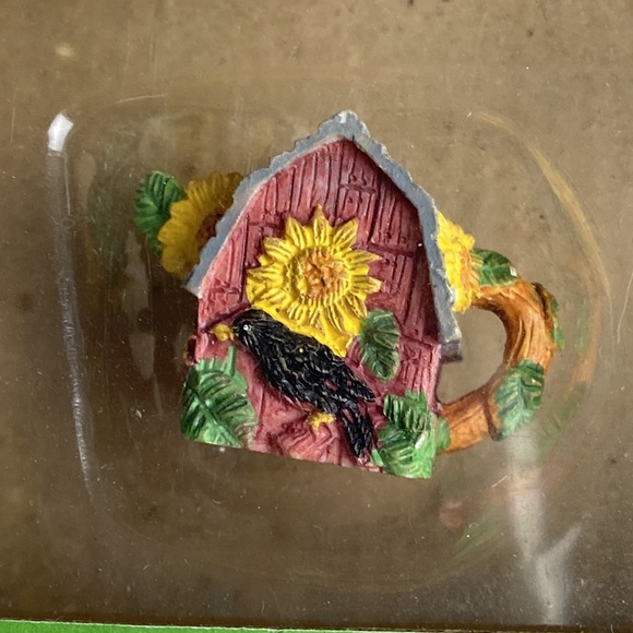 NIB 1990s miniature, collectible, tea set featuring crows barn and sunflower - Picture 4 of 11